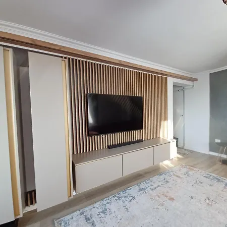 Sunset Apartment *